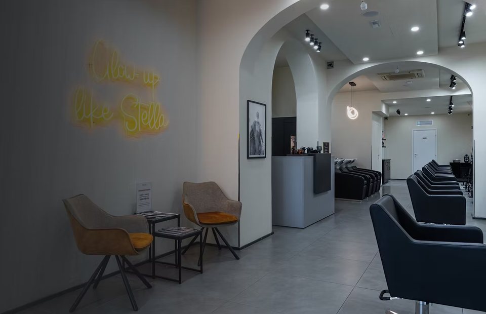 L’ambiente di lavoro reale in un salone Stella Parrucchieri